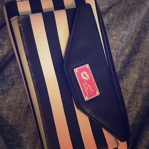 Betsey Johnson wallet